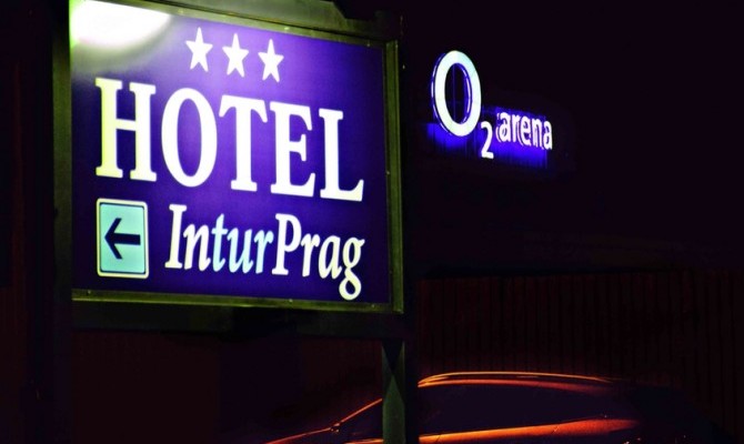 Hotel Inturprag***